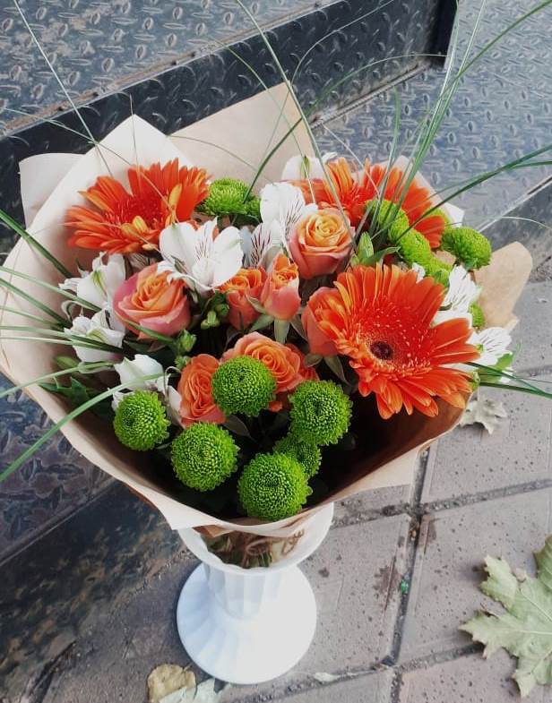 Букет цветов из: Герберы, Хризантемы, Альстромерии и Розы в Павловка Башкортостан