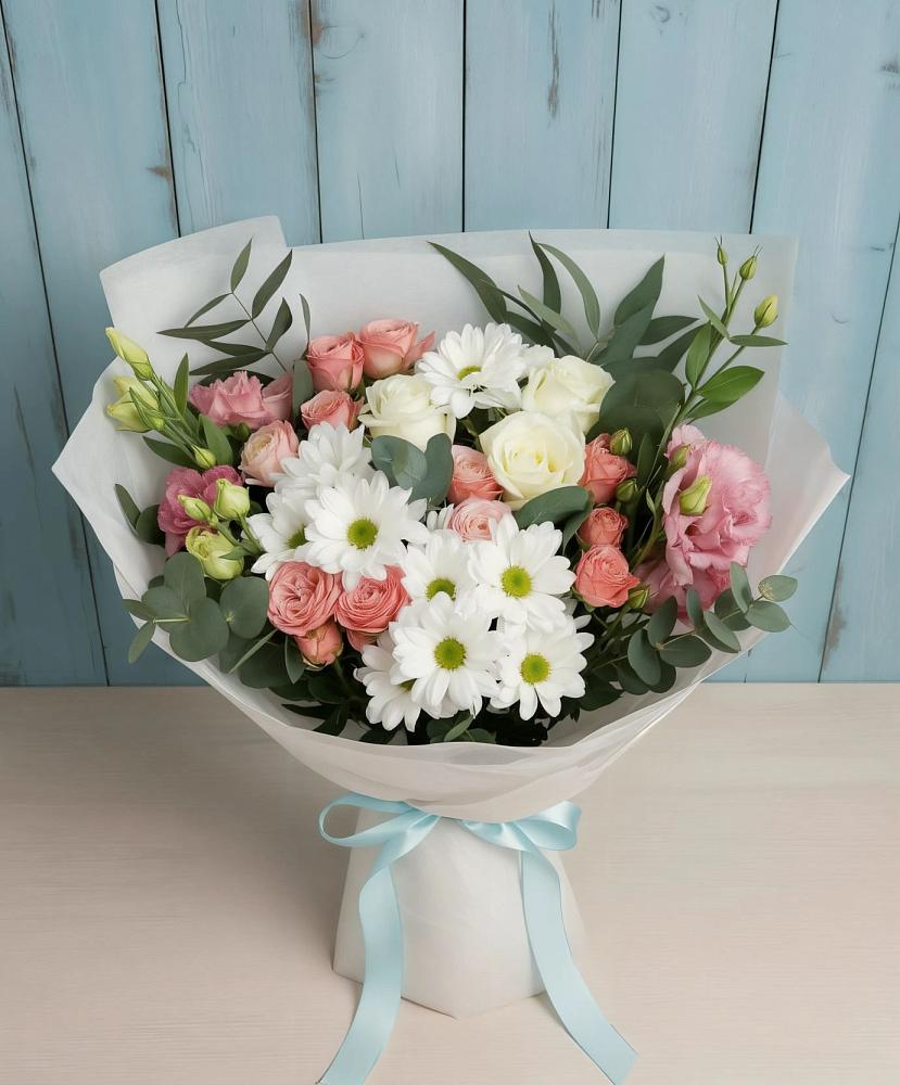 Букет цветов из: Розы, Лизиантусы и Хризантемы в Павловка Башкортостан