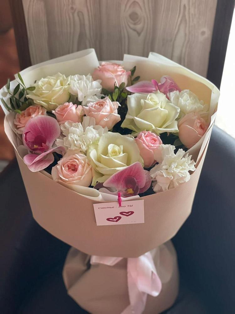 Букет цветов из: Орхидеи, Розы и Гвоздики в Павловка Башкортостан