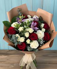 Букет цветов из:  Розы и Альстромерии в Павловка Башкортостан