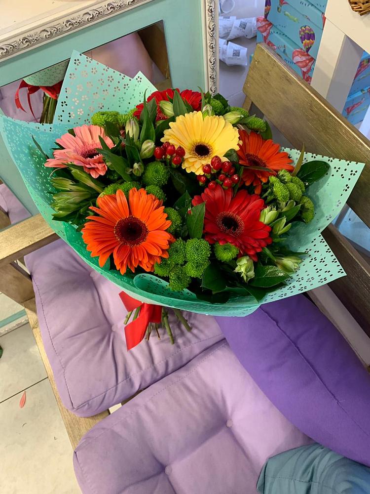 Букет цветов из: Герберы, Хризантемы и Альстромерии в Павловка Башкортостан