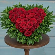 Цветочная композиция из Розы в виде сердца в Павловка Башкортостан