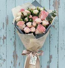 Букет цветов из:  Розы в Павловка Башкортостан
