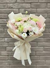 Букет цветов из:  Гвоздики, Розы, Лизиантусы и Хризантемы в Павловка Башкортостан