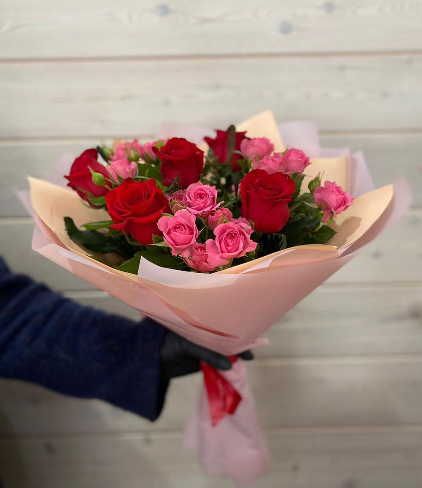 Букет цветов из: Розы в Павловка Башкортостан