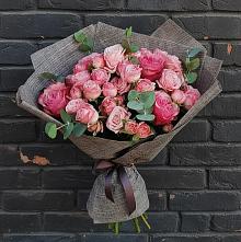 Букет цветов из:  Розы в Павловка Башкортостан