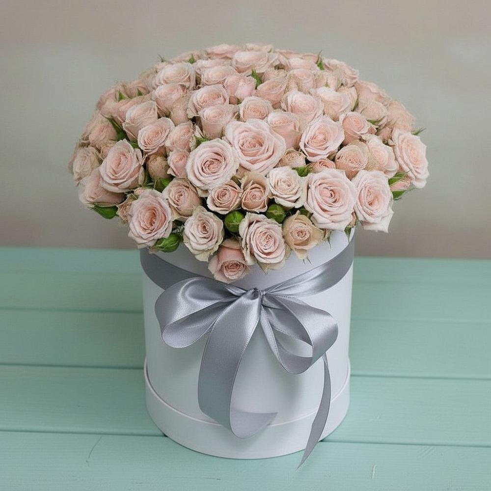 Цветочная композиция из Розы в шляпной коробке в Павловка Башкортостан